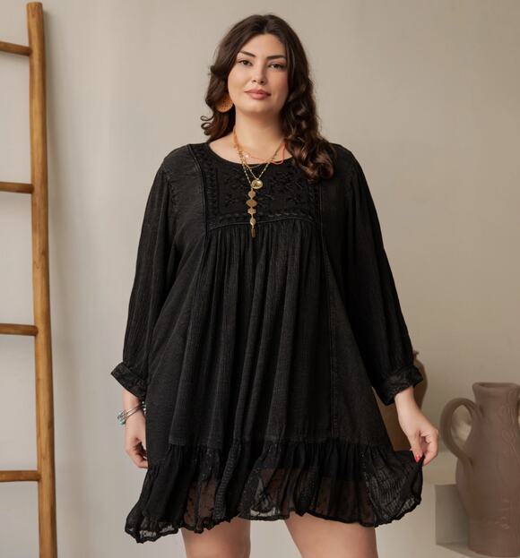 Young Threads Dresses & Skirts - Young Threads Black Embroidered Babydoll Dress 1X NWT Ruffle Hem - Boho Artisan